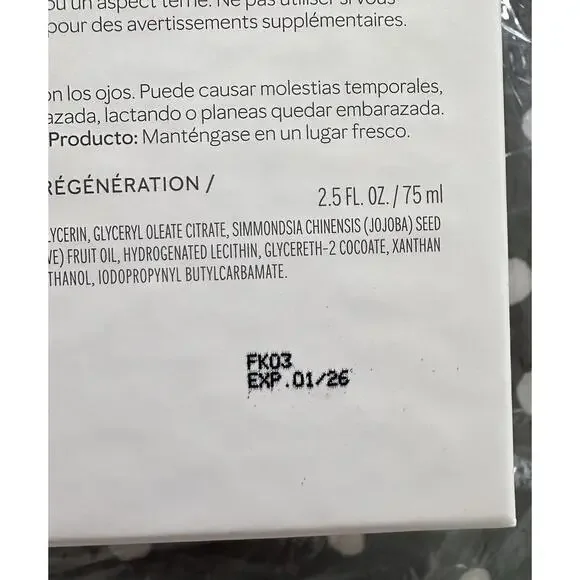 Mary Kay Clinical Solutions Retinol 0.5 + Calm Restore Facial Milk Set - Picture 3 of 5